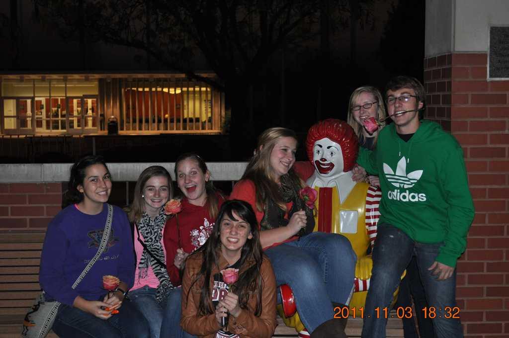 Key Club volunteers at Ronald Mcdonald House