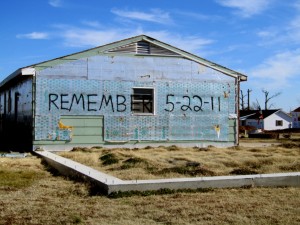 A house painted with the date of the Tornado in Joplin, Missouri