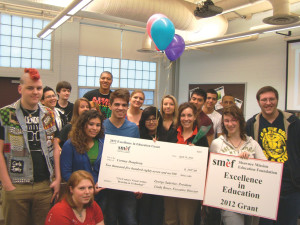 Art Teacher Receives Grant