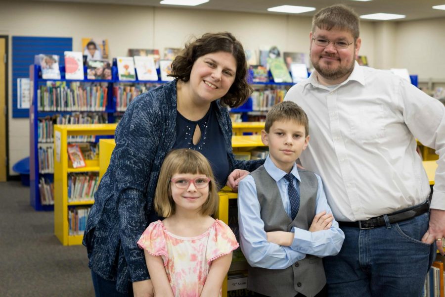 SMSD Board of Education candidate Brian Koon (right) with his wife, who is an art teacher in SMSD, and two children, who attend Crestview Elementary. 